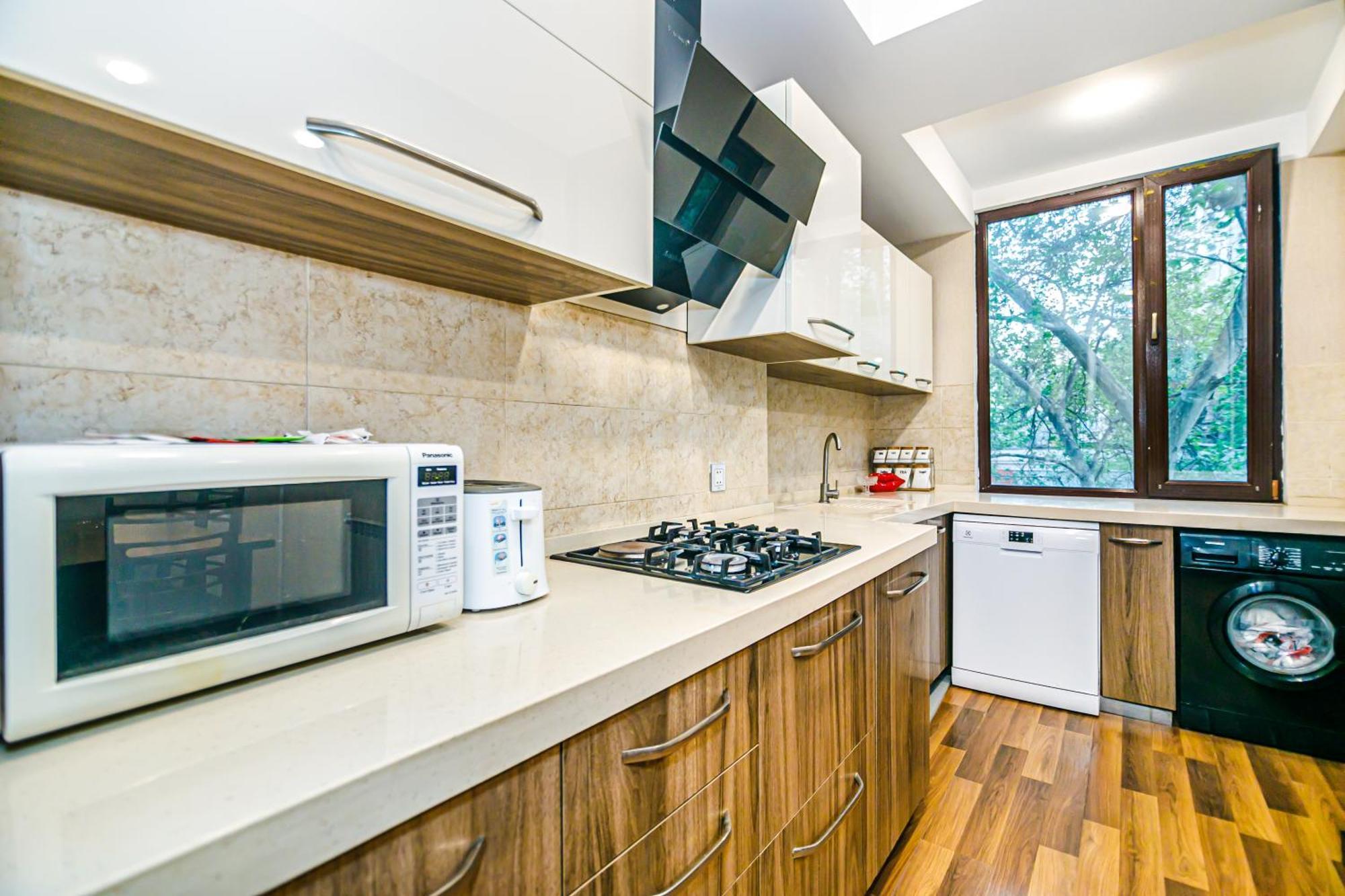 2 Bedroom And Living Hall Apartment *