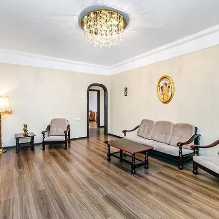 Central Apartment 2 Bedroom And Living Hall Baku Exterior photo