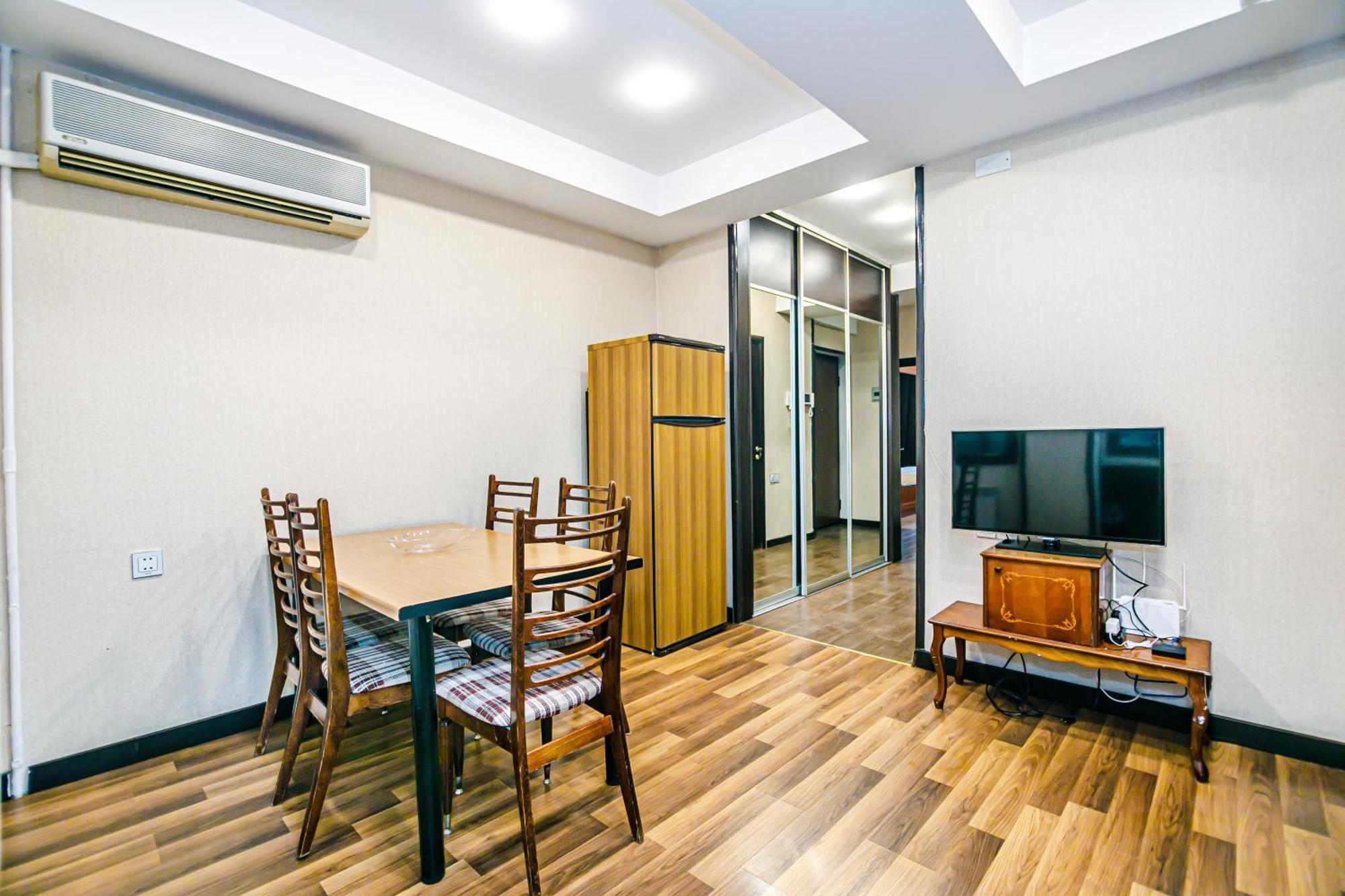 Apartment 2 Bedroom And Living Hall Baku
