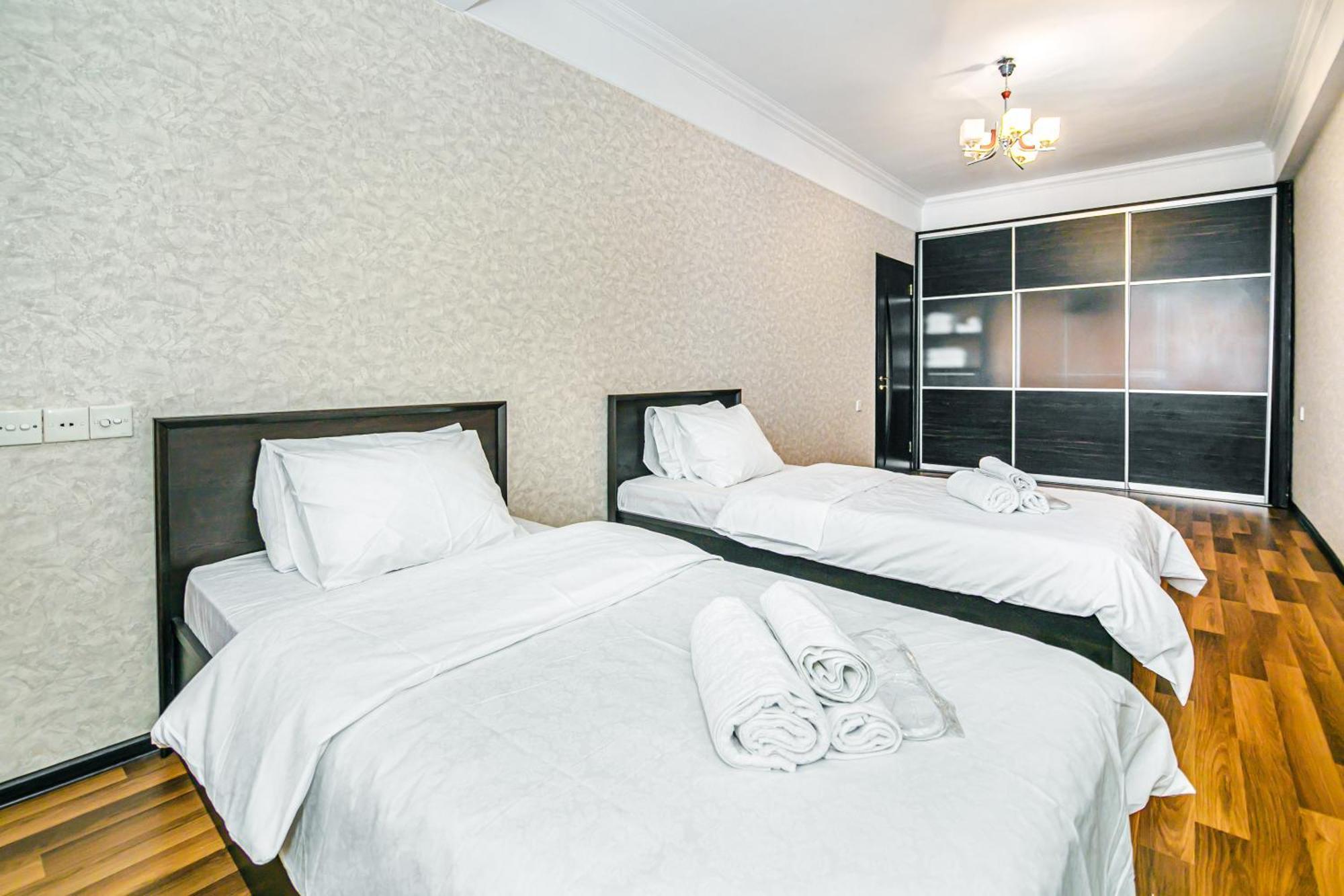 Apartment 2 Bedroom And Living Hall Baku